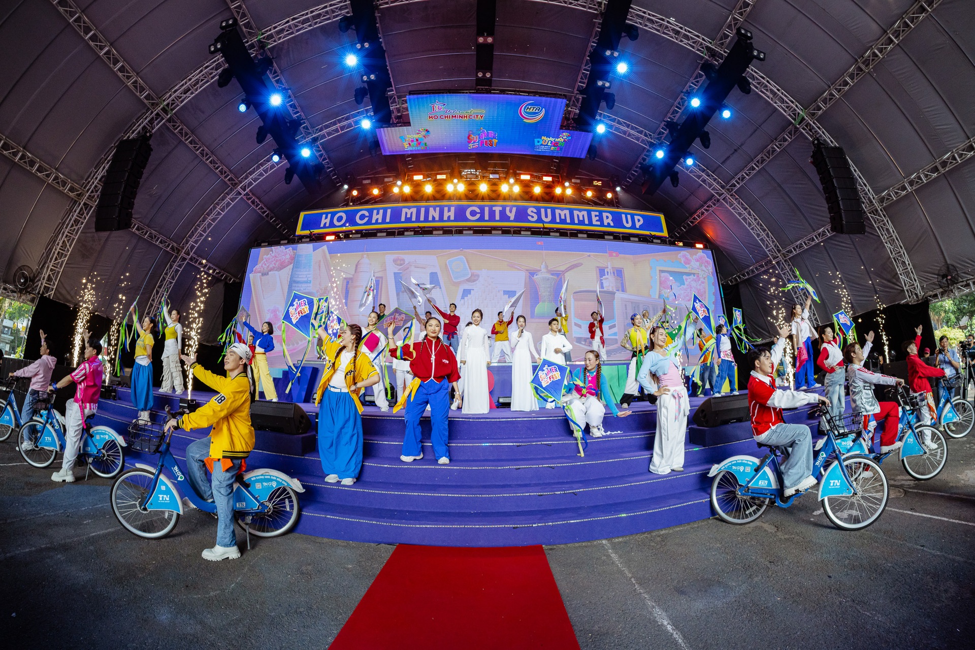 Khai mạc Ngày hội Du lịch, hướng tới kỷ niệm 50 năm thành phố mang tên Bác - 1