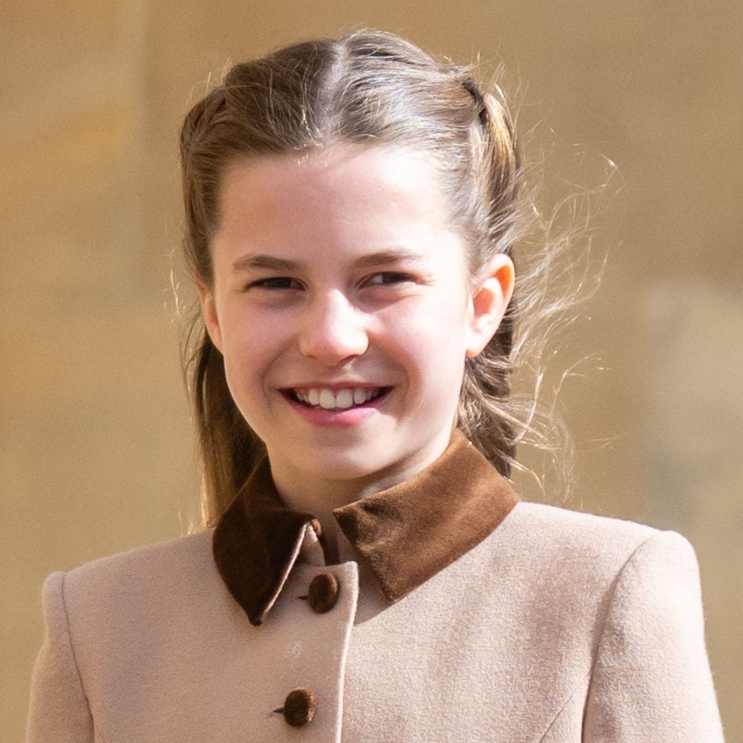 Khoảnh khắc gây bão của con gái Hoàng tử William: Khí chất lấn át cả khung hình, nhìn kỹ lại y hệt một người đặc biệt!- Ảnh 1.