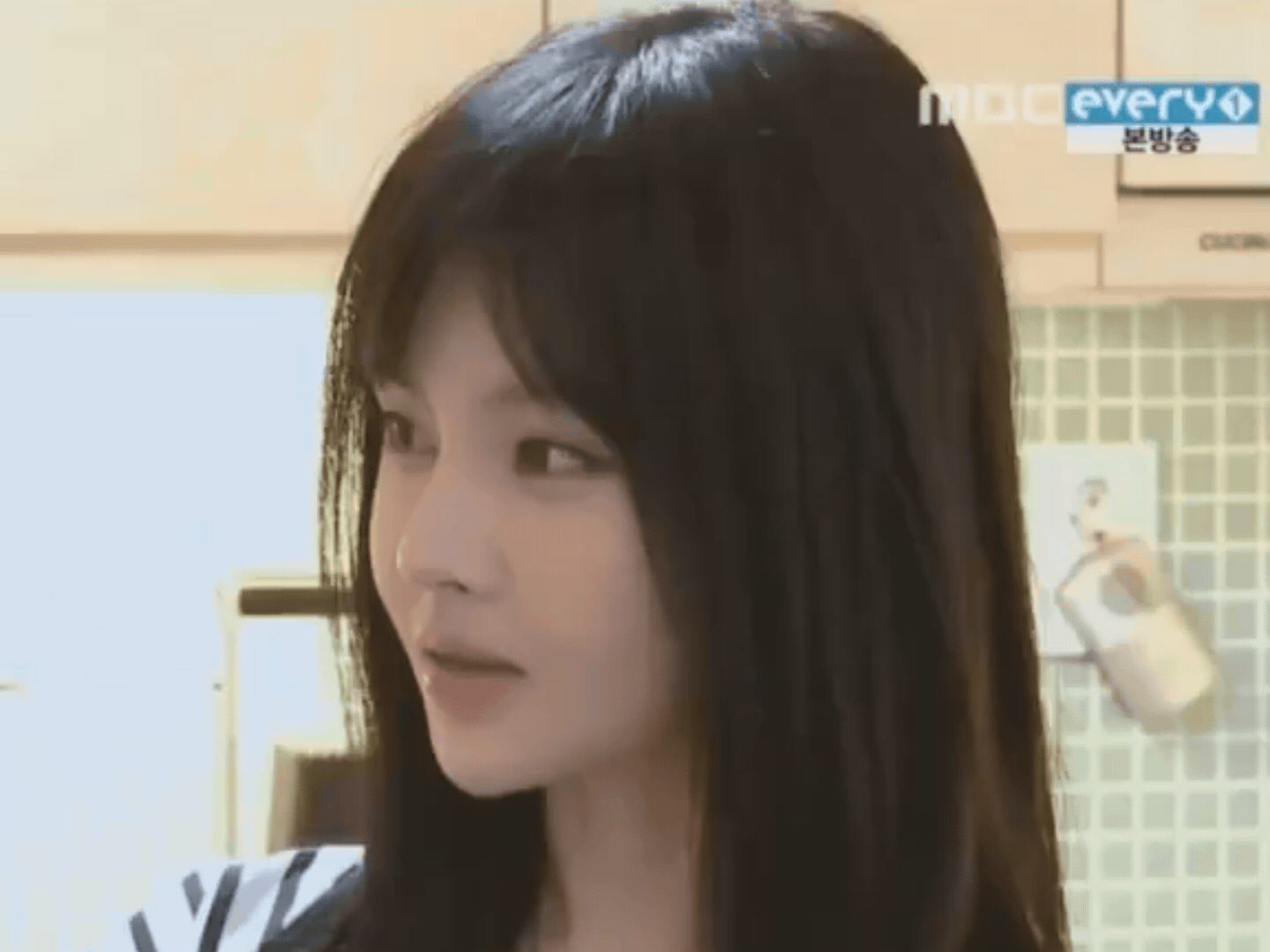 Khó mà tin được mỹ nhân này đã 40 tuổi: Nhan sắc 20 năm không hề lão hoá, tài năng tỷ lệ nghịch với chiều cao- Ảnh 2.