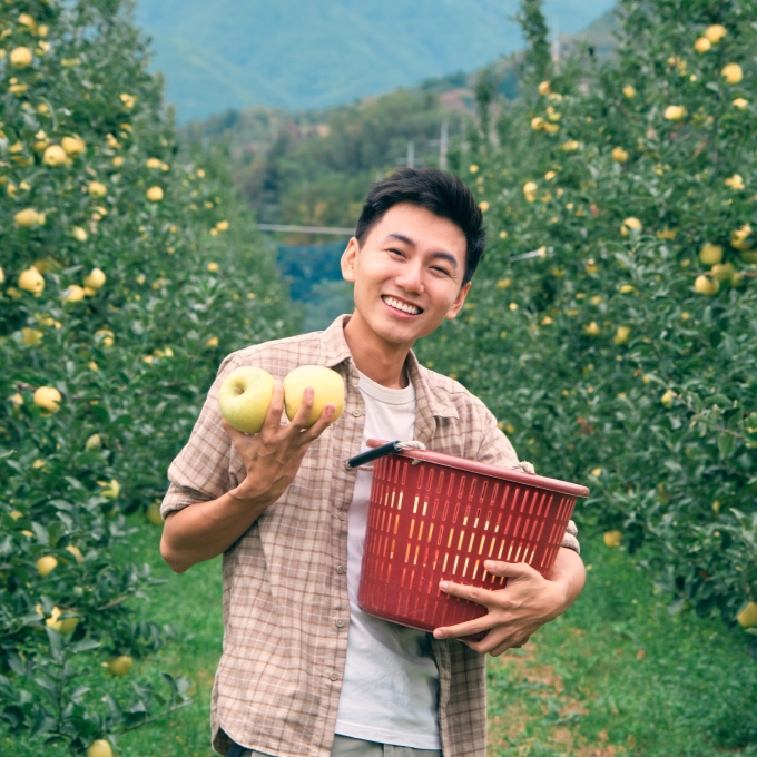 Khoai Lang Thang tên thật là Đinh Võ Hoài Phương, 35 tuổi, tốt nghiệp ngành Kỹ thuật công trình xây dựng, Đại học Tôn Đức Thắng TP HCM. Ảnh: NVCC