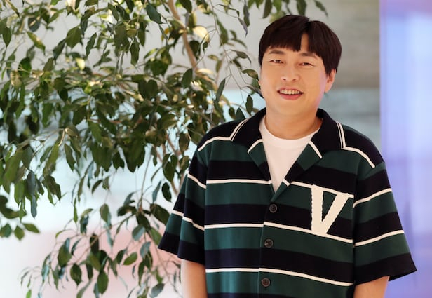 Tình cảnh danh hài vừa bị đột quỵ xuất huyết não: Không có tiền đóng viện phí, anh trai phải mượn nợ từng đồng cứu mạng em- Ảnh 1.