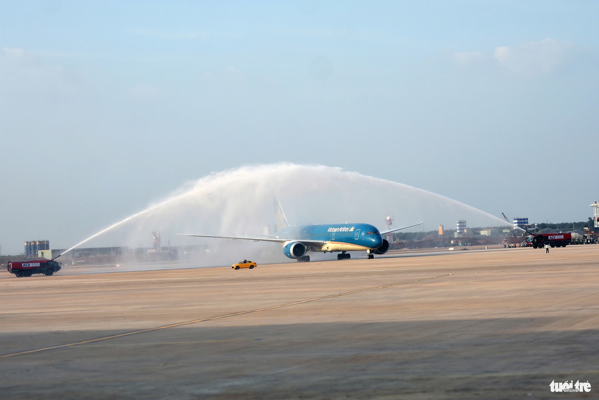 Không để gián đoạn nhiên liệu thi công sân bay Long Thành và các dự án trọng điểm 1 sân bay - Ảnh 1.