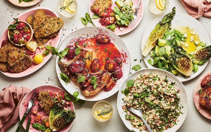 Kiểu ăn đơn giản giúp bệnh tuyến giáp lui bước 1 Chế độ ăn Địa Trung Hải rất tốt cho sức khỏe tuyến giáp - Ảnh minh họa: TELEGRAPH