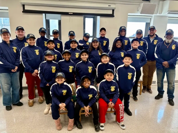 Đội cờ vua của trường Rosalyn Yalow. Ảnh: NYP