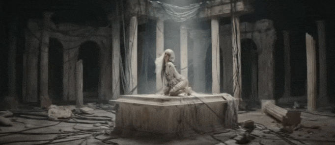 Lisa cu boc the nay thi con lau moi flop