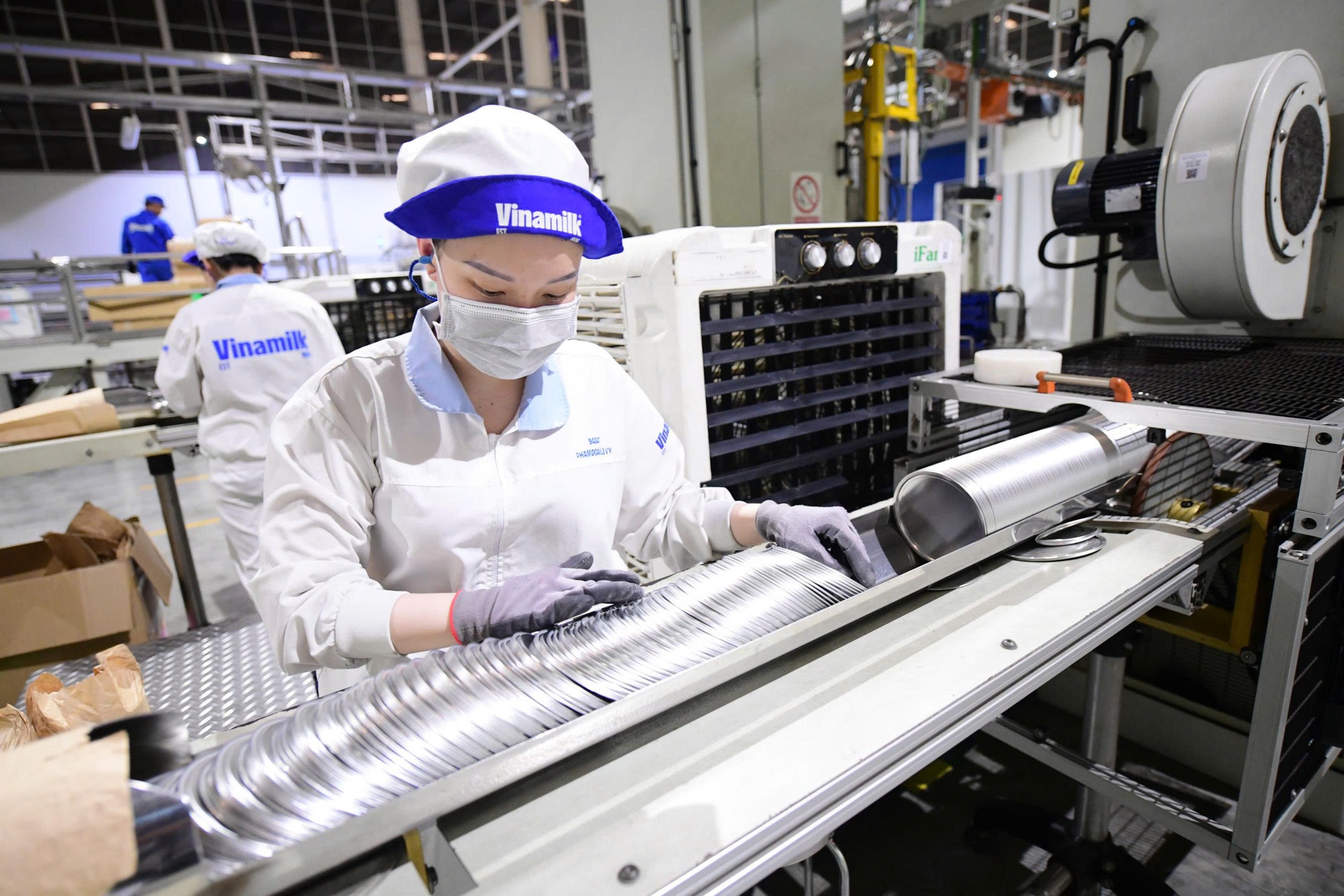 Lộ diện doanh nghiệp Việt có tỉ lệ 'chọi' cao ngất: 6.300 hồ sơ ứng tuyển, chọn 38 người 1 Vinamilk - Ảnh 1.