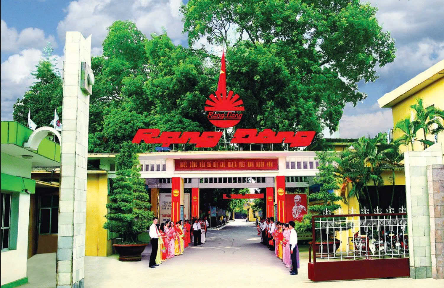 Rạng Đông - Ảnh 1.