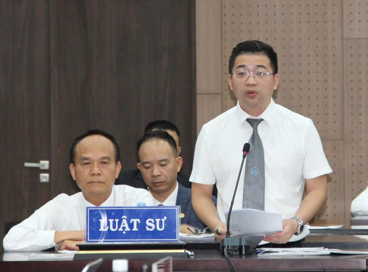 Luật sư kể nỗi khổ doanh nghiệp hối lộ 40 tỉ trong vụ án hối lộ 2026 - Ảnh 1. Luật sư kể nỗi khổ doanh nghiệp hối lộ 40 tỉ trong vụ án hối lộ 2026 - Ảnh 1.