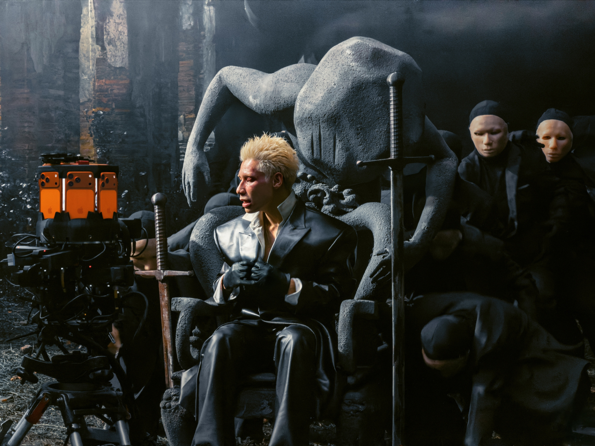 MCK tung trailer album mới giữa đêm, tạo hình quái dị và loạt tuyên bố khiến dân tình thức cả đêm “tìm manh mối”- Ảnh 3.