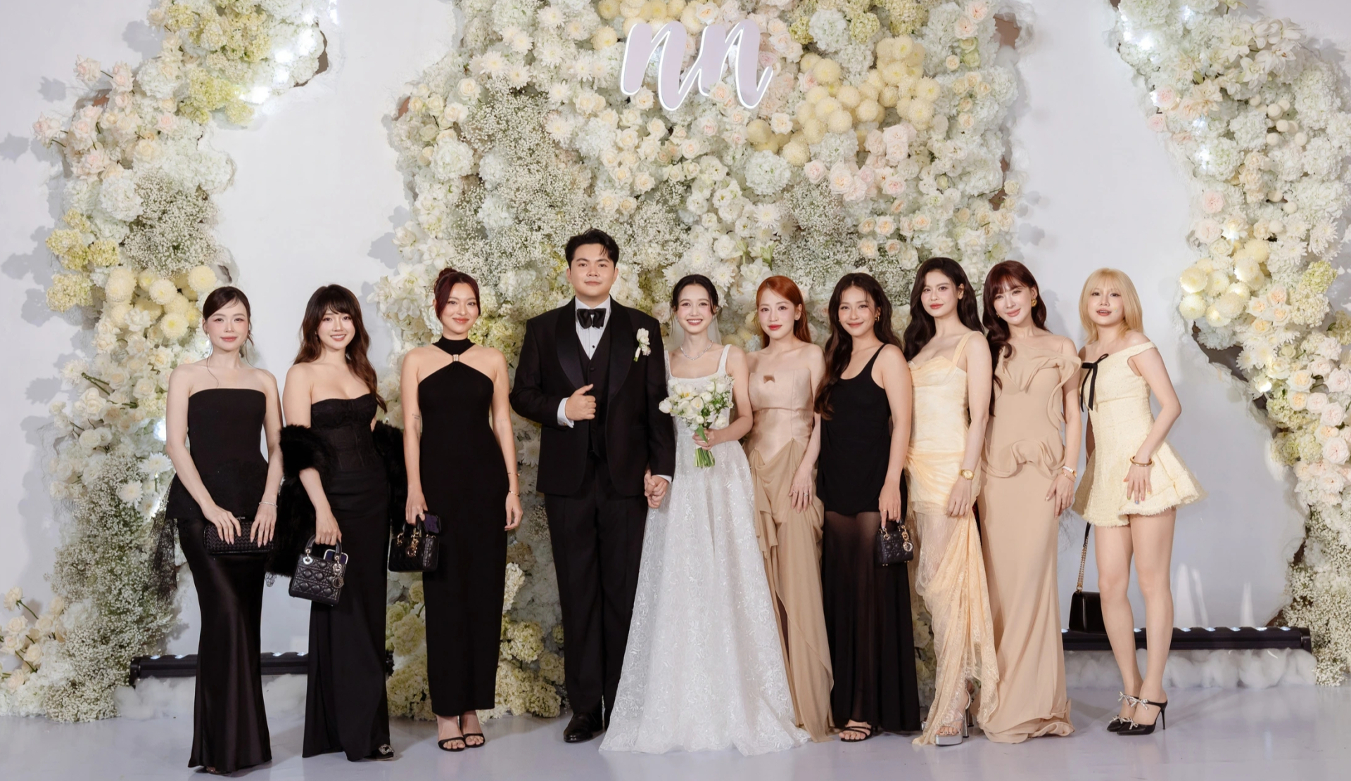 Mỹ nhân Việt lên đồ đi ăn cưới tuần qua: Mặc đúng dresscode, sang chảnh nhưng quan trọng là không lấn lướt cô dâu- Ảnh 2.