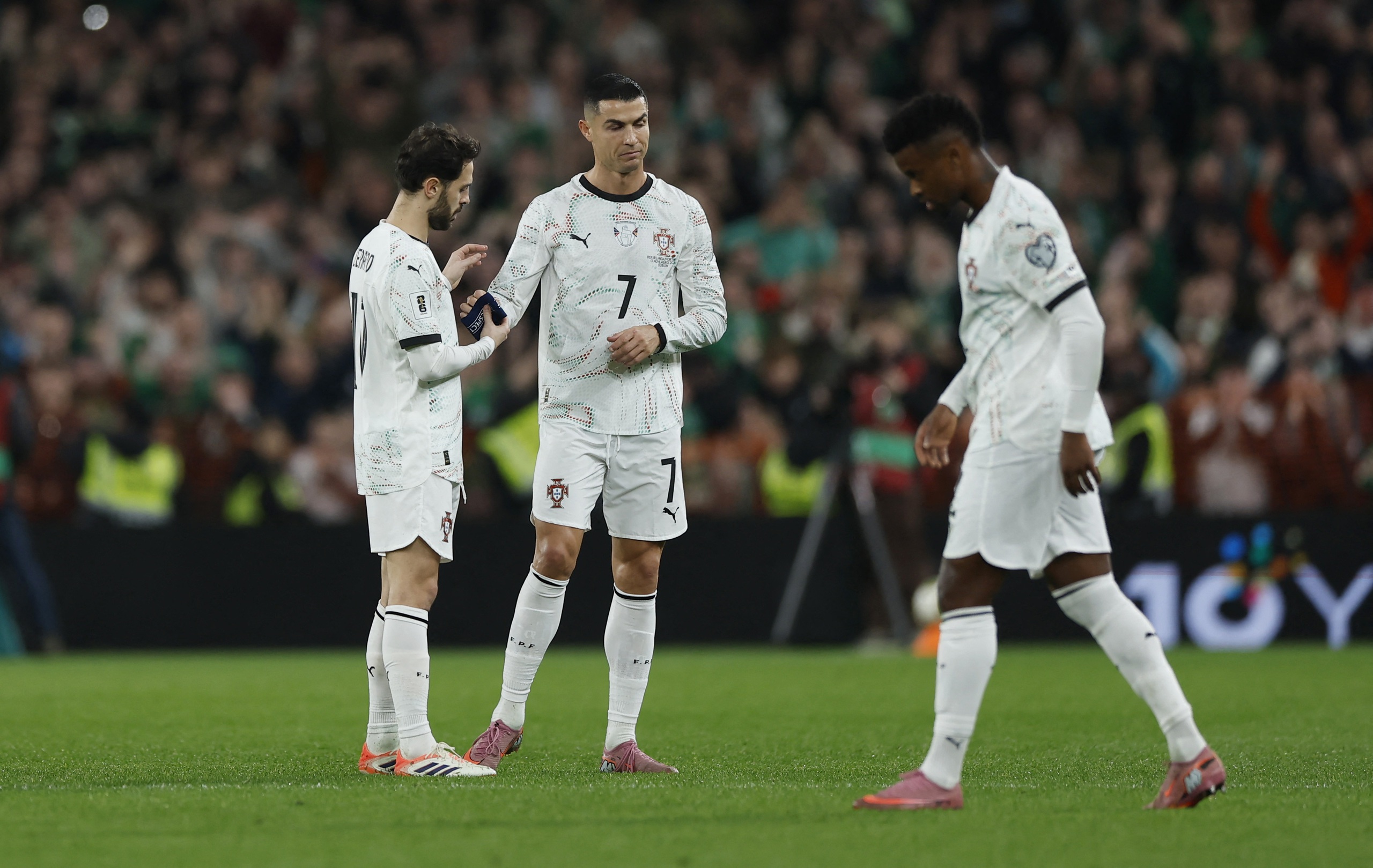 Messi và Ronaldo bất ngờ bị loại khỏi cuộc đua vô địch World Cup 2026- Ảnh 2. Messi và Ronaldo bất ngờ bị loại khỏi cuộc đua vô địch World Cup 2026- Ảnh 2.