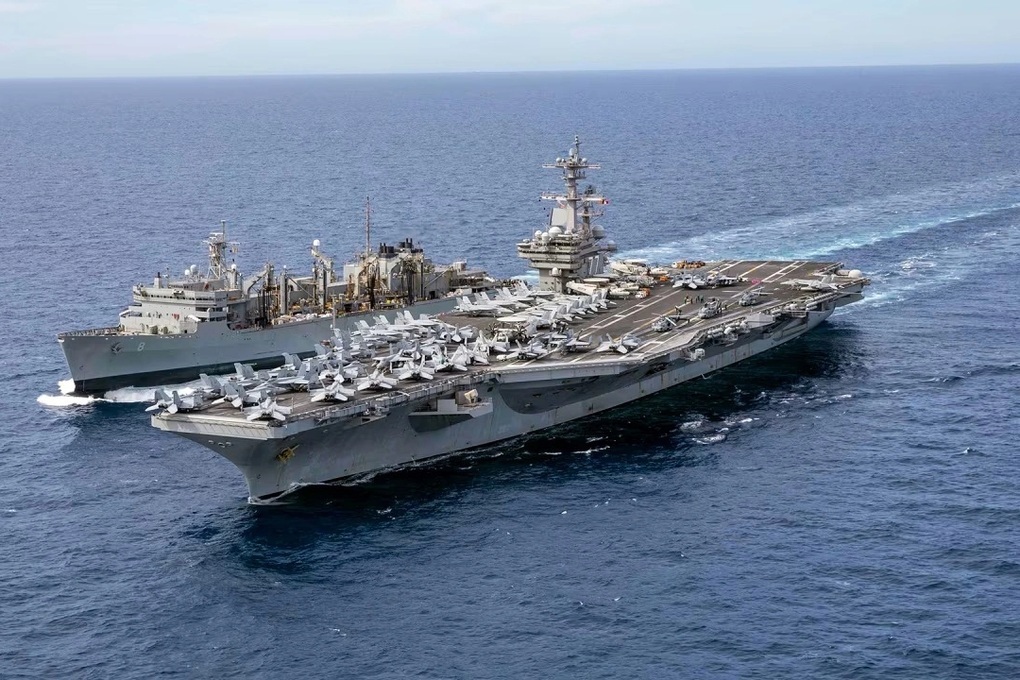 Mỹ đưa tàu sân bay thứ 3 đến Trung Đông, B-52 bắt đầu tập kích Iran - 1