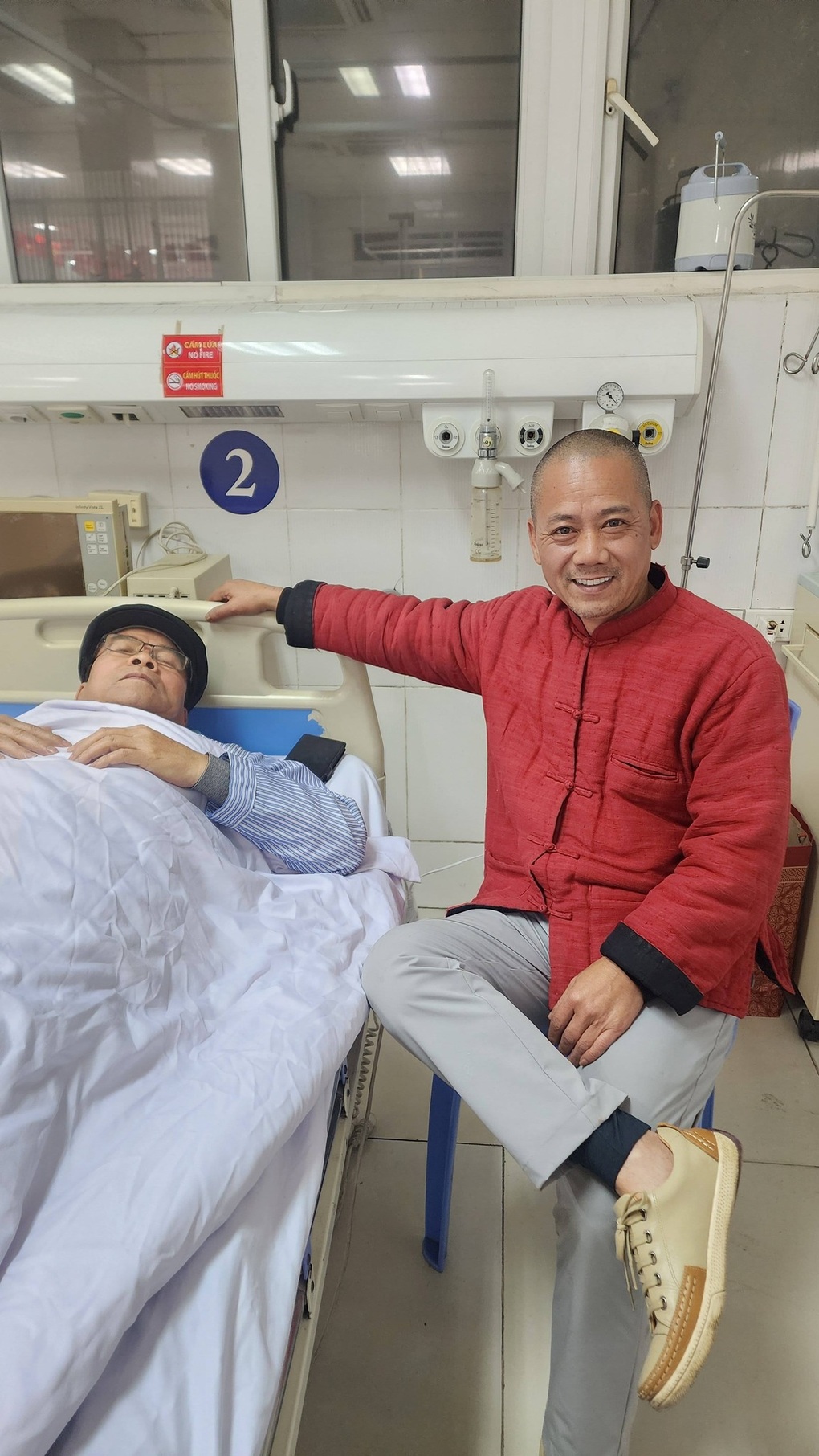 NSND Trần Nhượng lên tiếng việc bị ngăn cản kết hôn nên phải nhập viện - 1