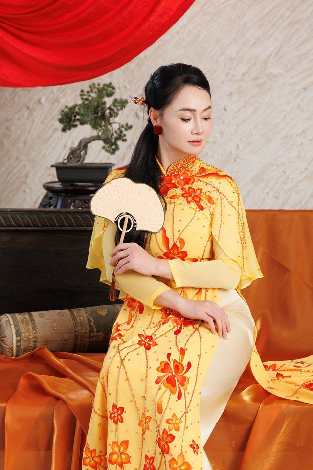 Chia sẻ với Gia đình&Xã hội, NSƯT Quách Thu Phương tiết lộ, chị tìm đến nhiều phương pháp tập luyện để giúp tinh thần lẫn sức khỏe tốt lên.