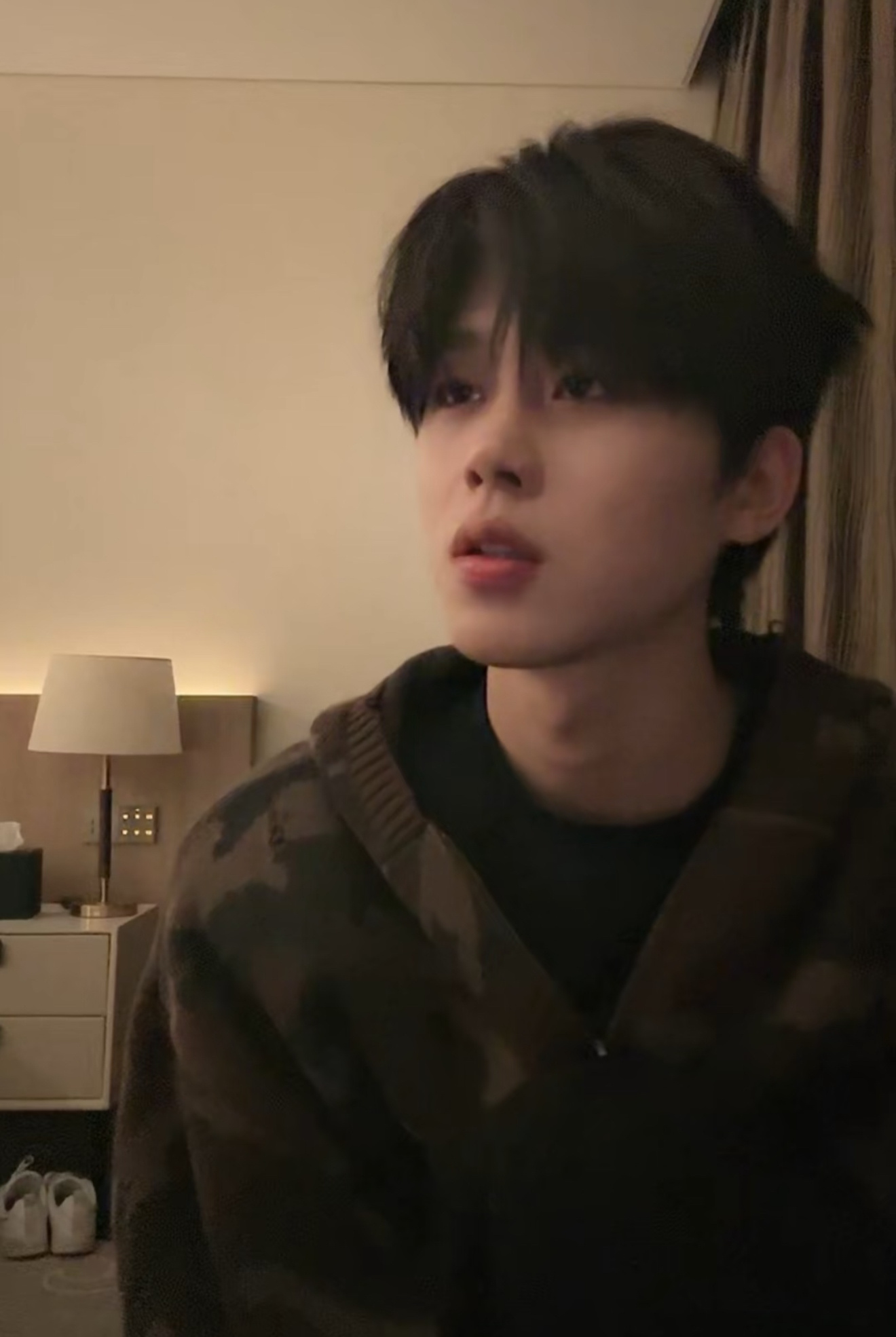 Nam ca sĩ gen Z cao 1m87 bí mật kết hôn rồi ly dị trong vòng 1 năm. Cả nước không ai hay biết- Ảnh 1.