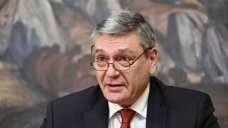 Nga khẳng định sẽ không bán dầu cho các nước ủng hộ áp trần giá - Ảnh 1. Nga sẽ không bán dầu cho các nước đã ủng hộ áp giá trần - Ảnh 1.