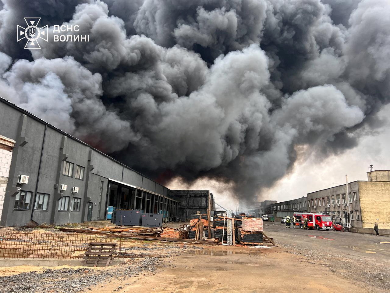 Chiến sự Ukraine ngày 1.498: Nga tuyên bố kiểm soát hoàn toàn Luhansk - Ảnh 1.