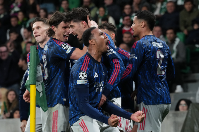 Các cầu thủ Arsenal mừng bàn của Kai Haverz trong trận thắng Sporting 1-0 ở lượt đi tứ kết Champions League trên sân Jose Alvalade, Lisbon, Bồ Đào Nha ngày 7/4/2026. Ảnh: AP