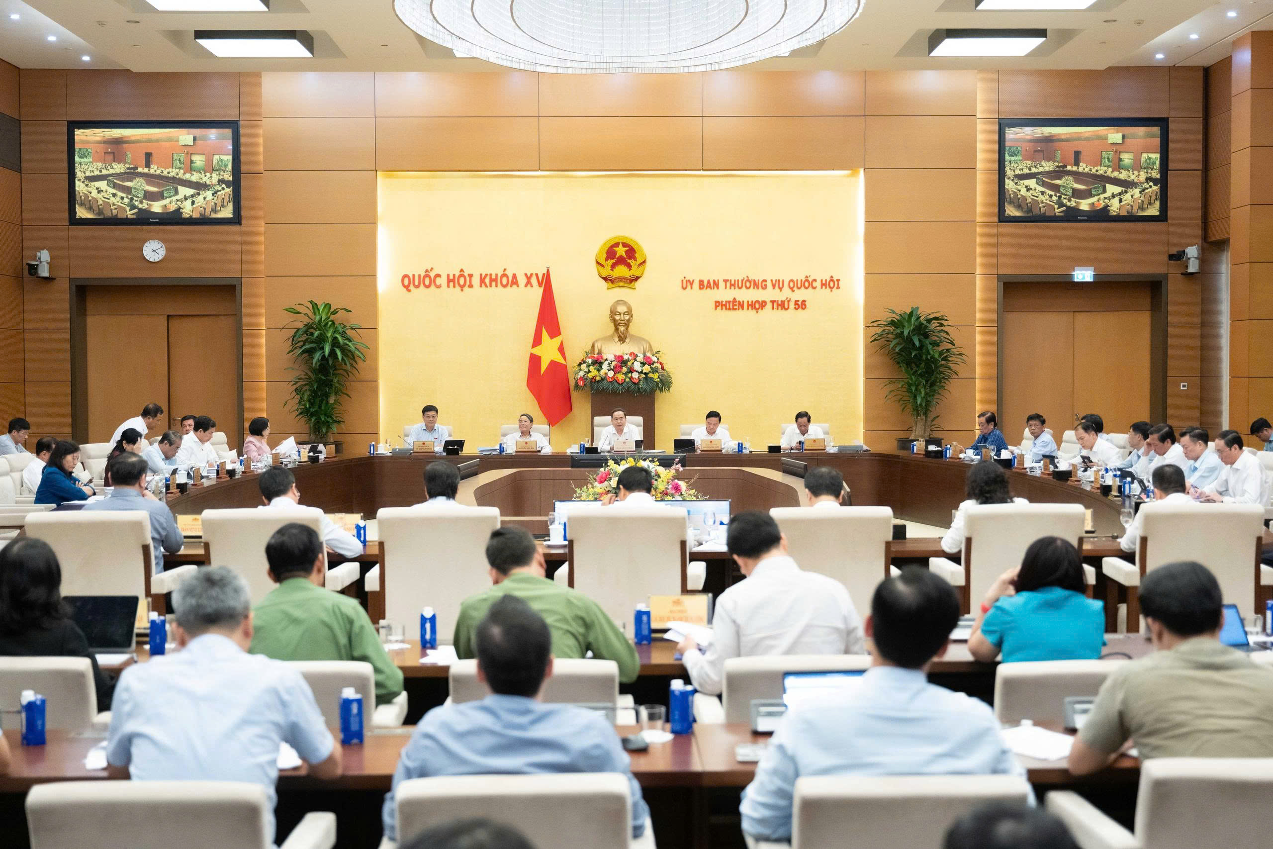 Người dân ấn tượng với Thủ tướng đã 'rất lăn lộn, bám sát thực tiễn'- Ảnh 2.