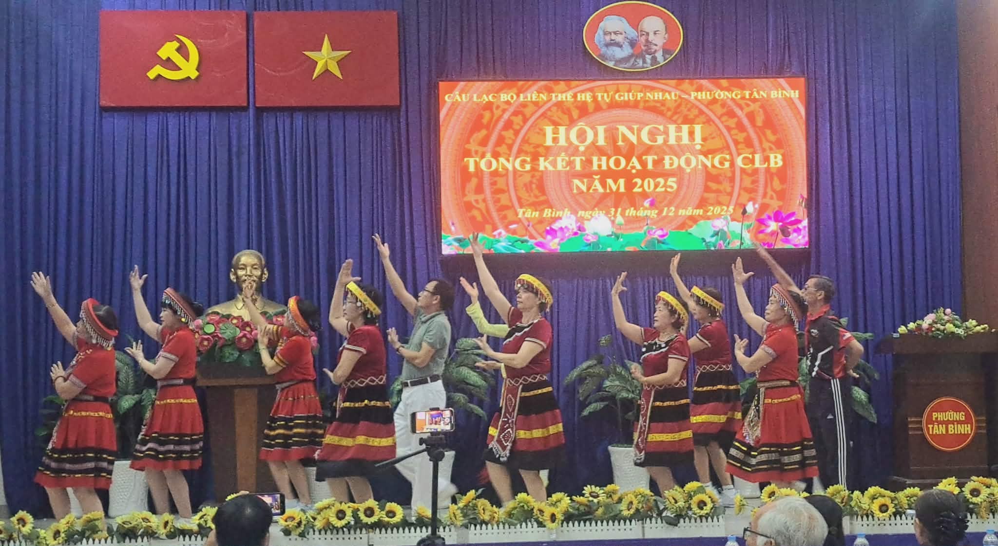 Cuộc thi viết “Lòng tốt quanh ta lần 4”: Người giữ nhịp sống tích cực cho cộng đồng - Ảnh 2.