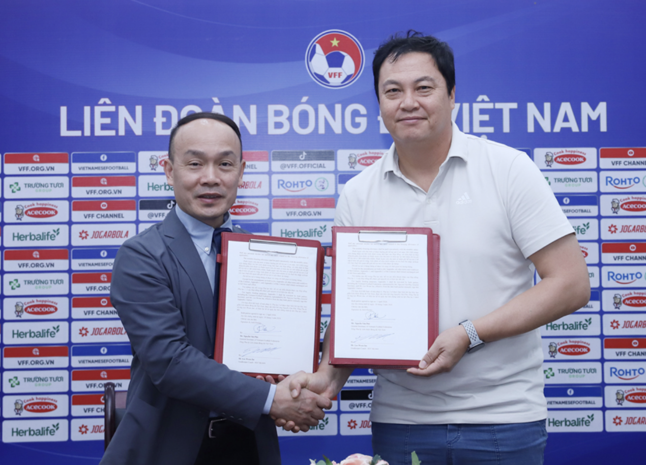 Người hùng World Cup Hàn Quốc gia hạn hợp đồng với đội tuyển Việt Nam- Ảnh 1.