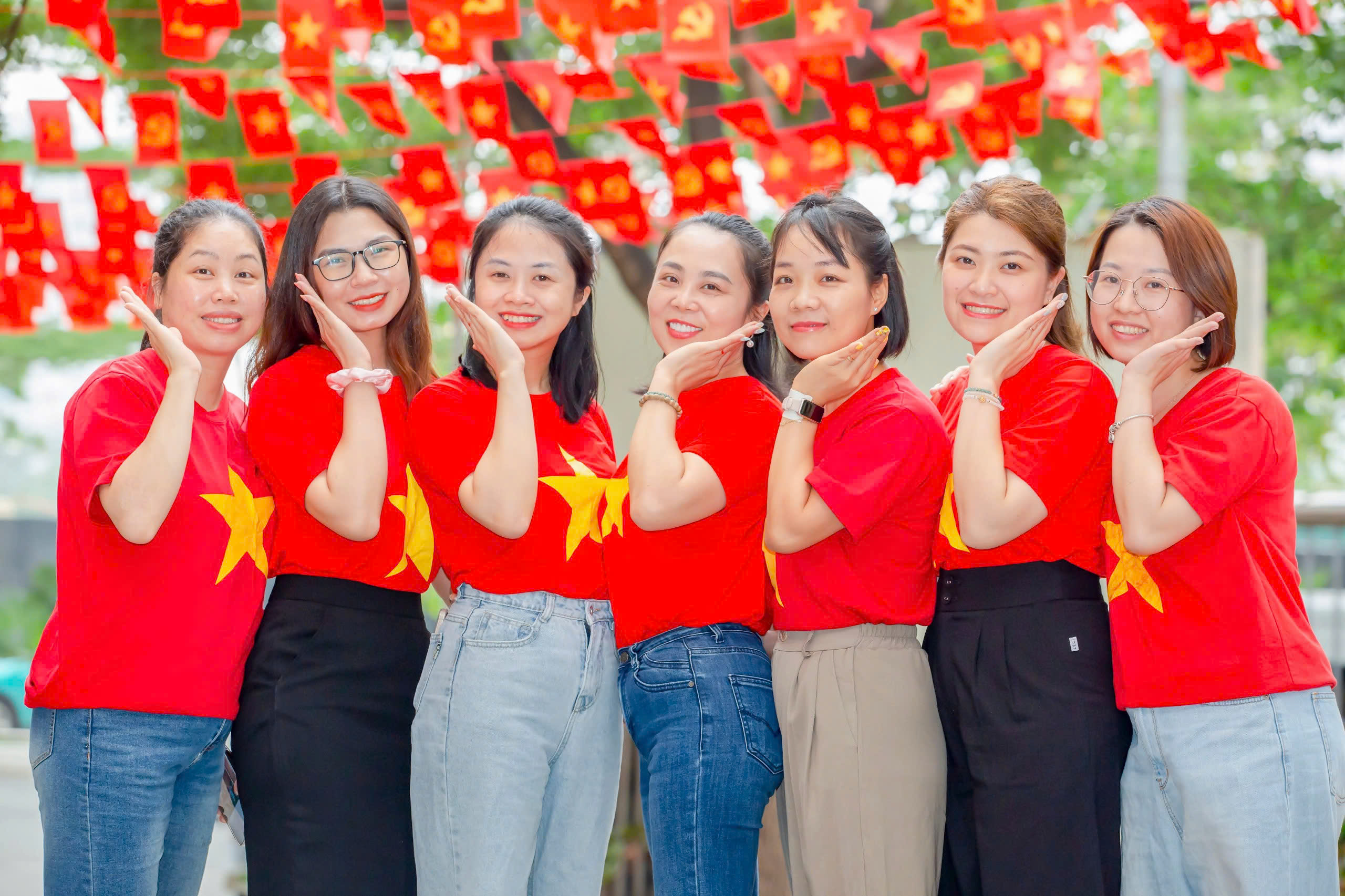 Người lao động đề xuất thêm ngày nghỉ lễ trong năm 2026 để nghỉ dài ngày - Ảnh 1.