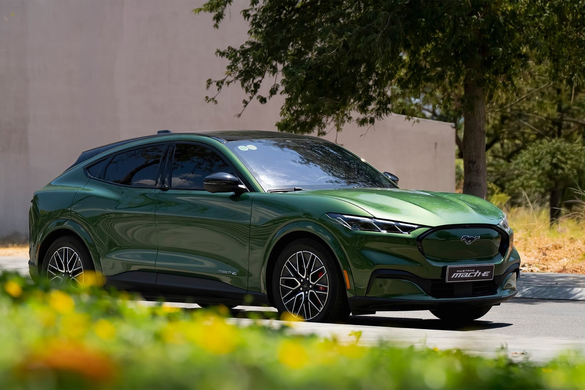 Người mua xe chú ý, đây là những mẫu xe giảm giá mạnh nhất tháng 4 - có mẫu giảm hơn 1 tỷ đồng- Ảnh 3.