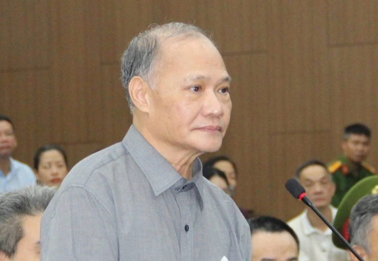 Nhận hối lộ 40 tỉ, vì sao cả 5 cựu quan chức nhận án dưới khung truytố? - Ảnh 1.