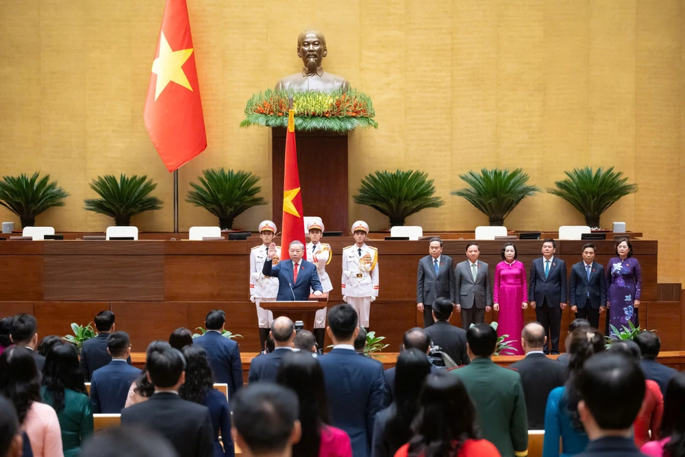 Tổng Bí thư, Chủ tịch nước Tô Lâm tuyên thệ, phát biểu nhậm chức. Ảnh: Quốc hội p4.jpg