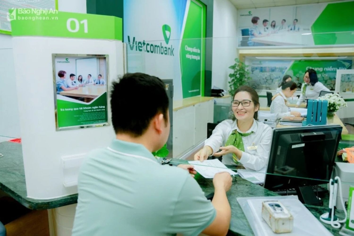 Những trường hợp bị Vietcombank, VietinBank, Agribank, BIDV khóa tài khoản ngân hàng, đóng băng giao dịch năm 2026- Ảnh 2.