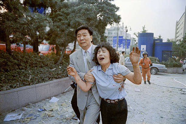 Hàn Quốc: Nỗi đau 30 năm sau thảm họa sập tòa nhà bách hóa trong 20 giây khiến 1.500 người bị chôn vùi- Ảnh 1. Hàn Quốc: Nỗi đau 30 năm sau thảm họa sập tòa nhà bách hóa trong 20 giây khiến 1.500 người bị chôn vùi- Ảnh 1.