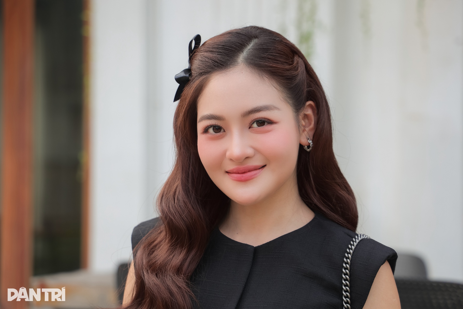 Nữ diễn viên phim giờ vàng cuốn hút nhờ gu thời trang tinh tế - 1