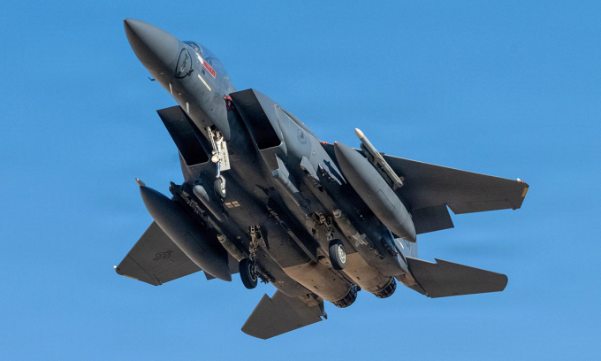 Tiêm kích F-15E Mỹ tham gia chiến dịch không kích Iran ngày 9/3. Ảnh: USAF