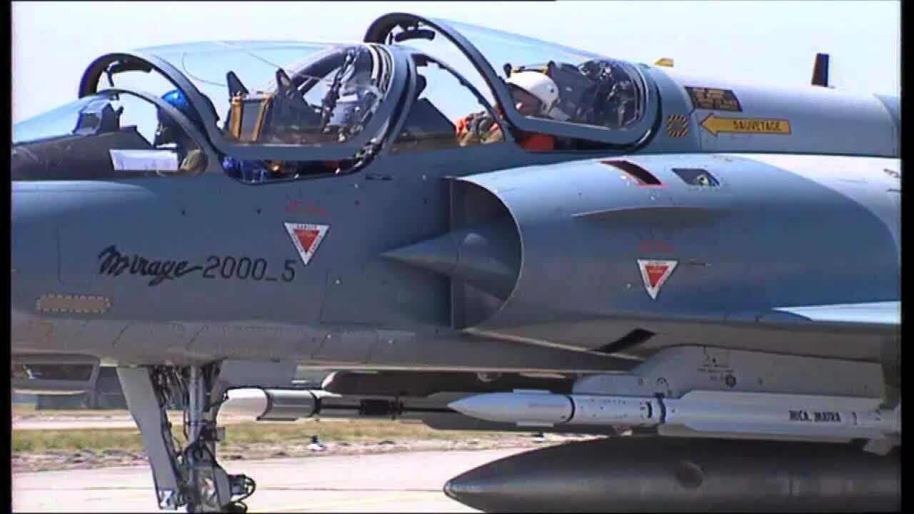 Tiêm kích Pháp phóng loạt tên lửa triệu USD để hạ UAV Iran