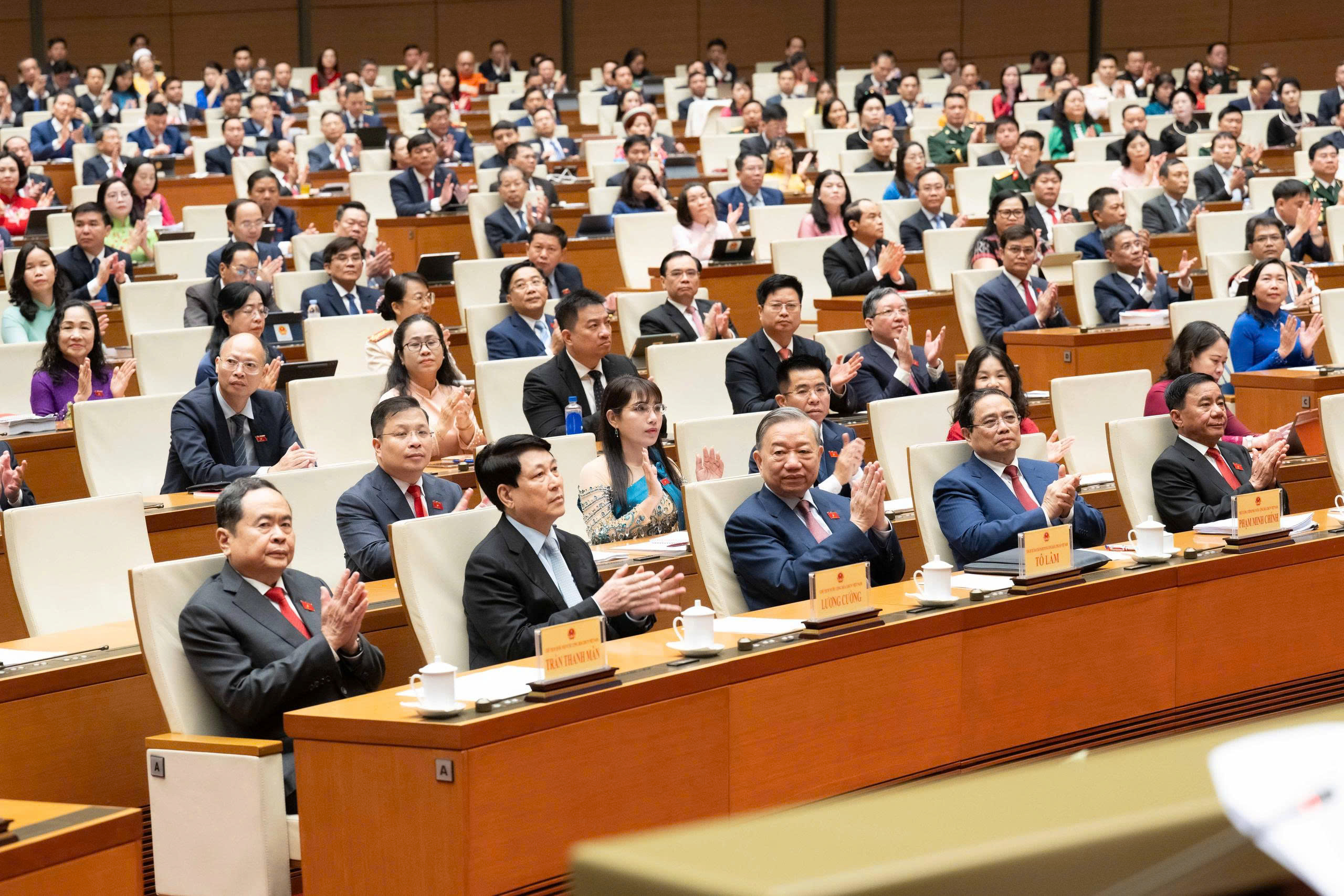 Phát biểu của Tổng Bí thư tại phiên khai mạc kỳ họp thứ nhất, Quốc hội khóa XVI 2 Tổng Bí thư: Quốc hội quyết định cho hiện tại, chịu trách nhiệm trước tương lai - Ảnh 2.