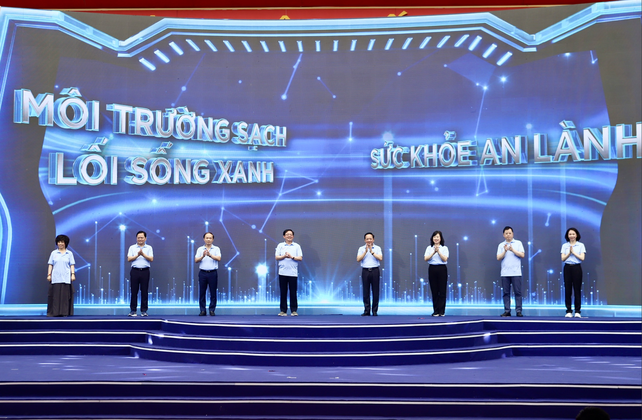 Phát động Ngày Sức khỏe toàn dân, Bộ trưởng cảnh báo 'đừng đợi có bệnh mới đi khám' - Ảnh 1.