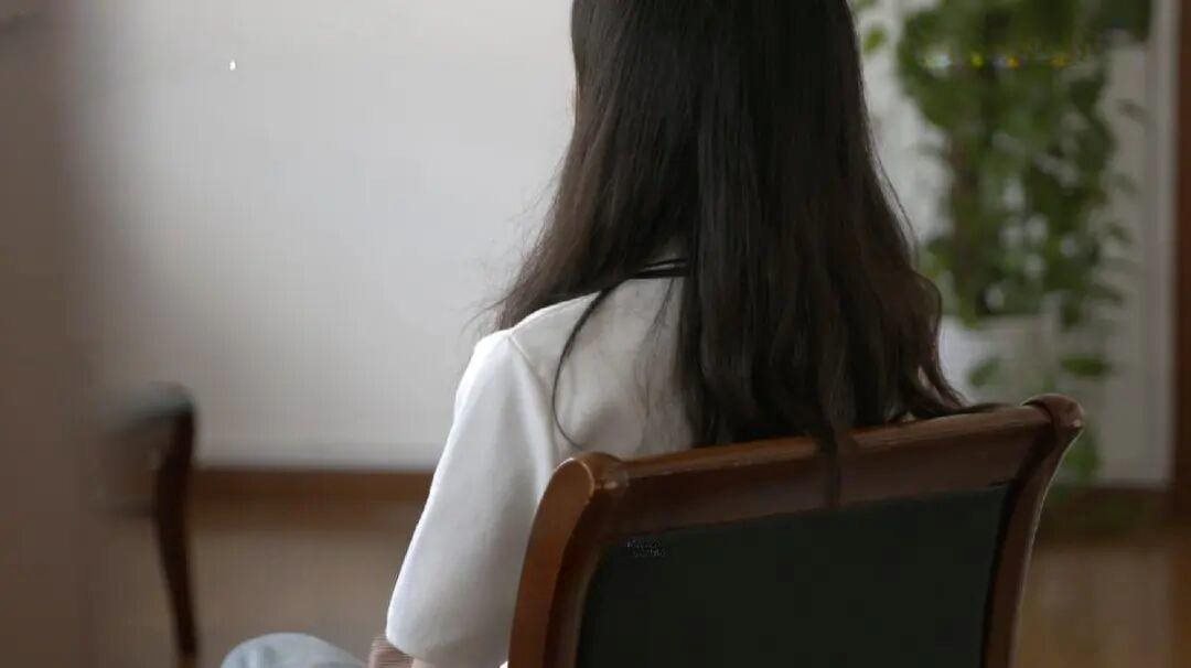 Phát hiện 7 người phụ nữ liên tục chuyển khoản tổng cộng 7,6 tỷ đồng cho thanh niên SN 1999 thất nghiệp- Ảnh 1.