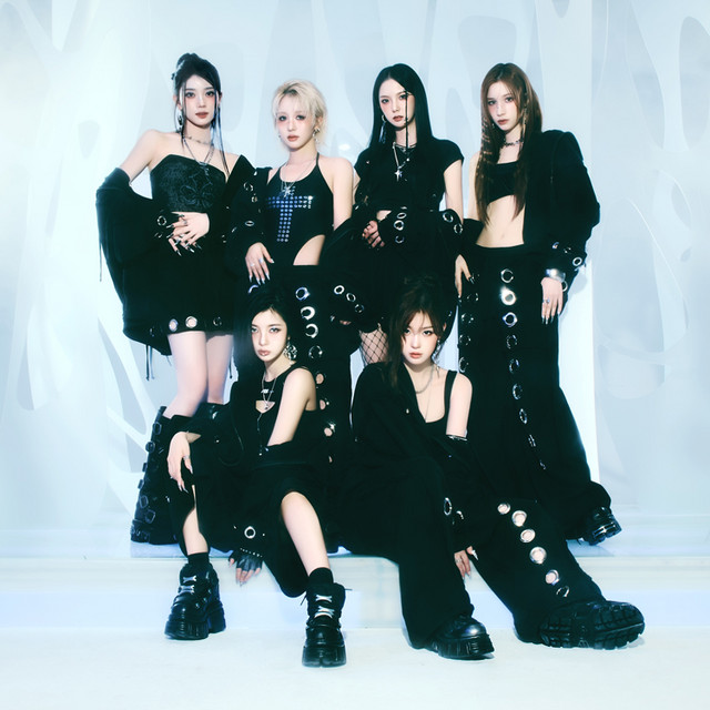 Giải cứu 6 nữ ca sĩ hết thời: Ra MV 1h đầu có đúng 11.000 lượt xem, album giảm sốc 80%- Ảnh 1.