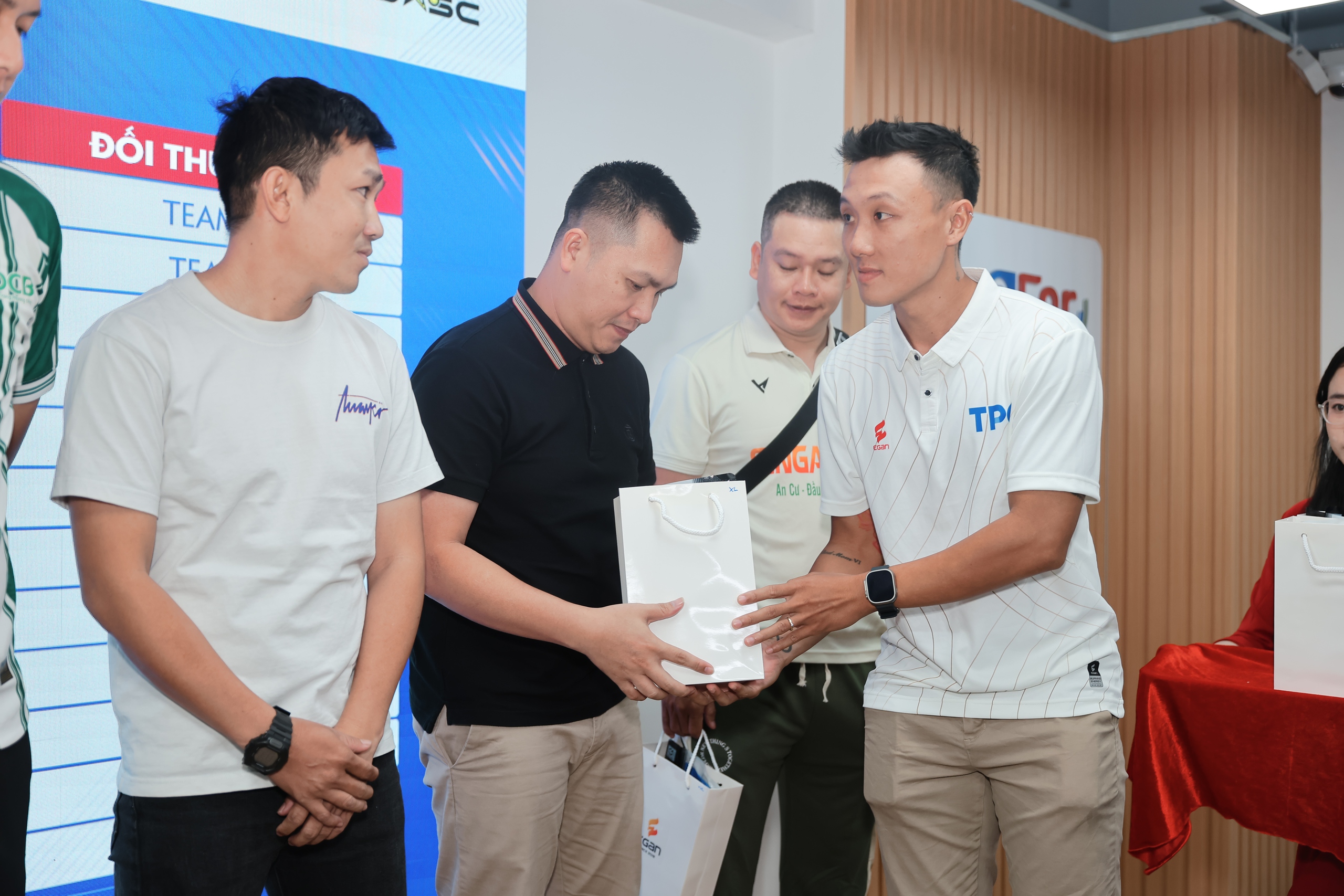 Ra mắt Giải bóng đá TPG 6v6 vô địch các CLB toàn quốc khu vực miền Nam. - Ảnh 2.