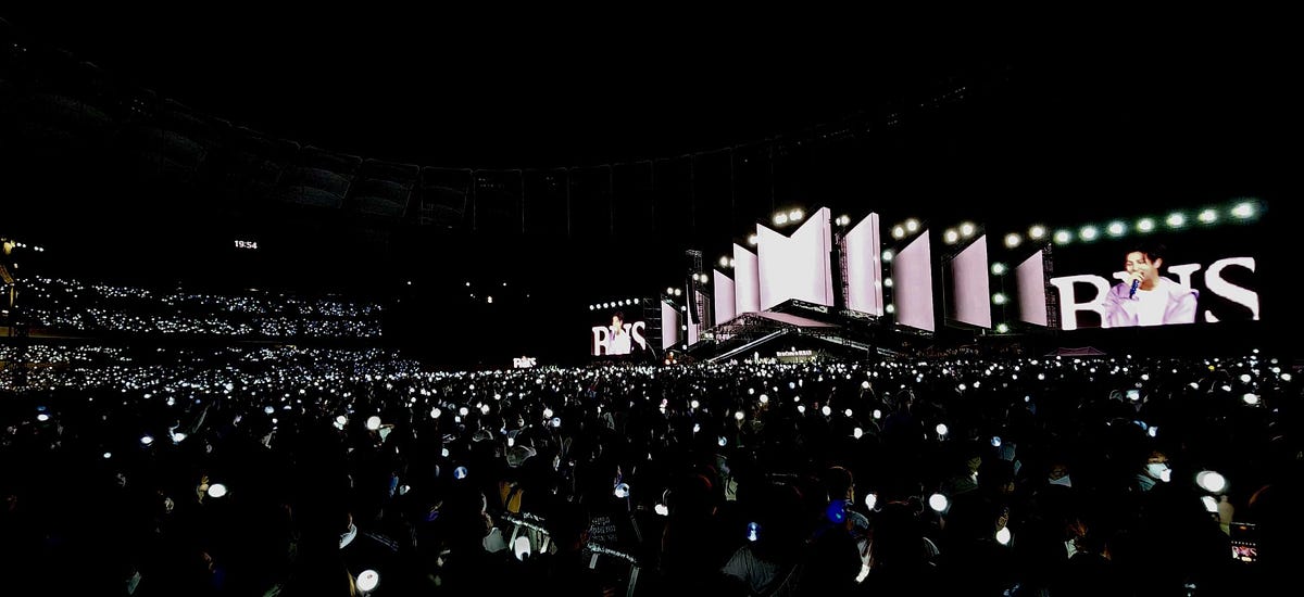 Review concert 360 do dau tien cua BTS co gi