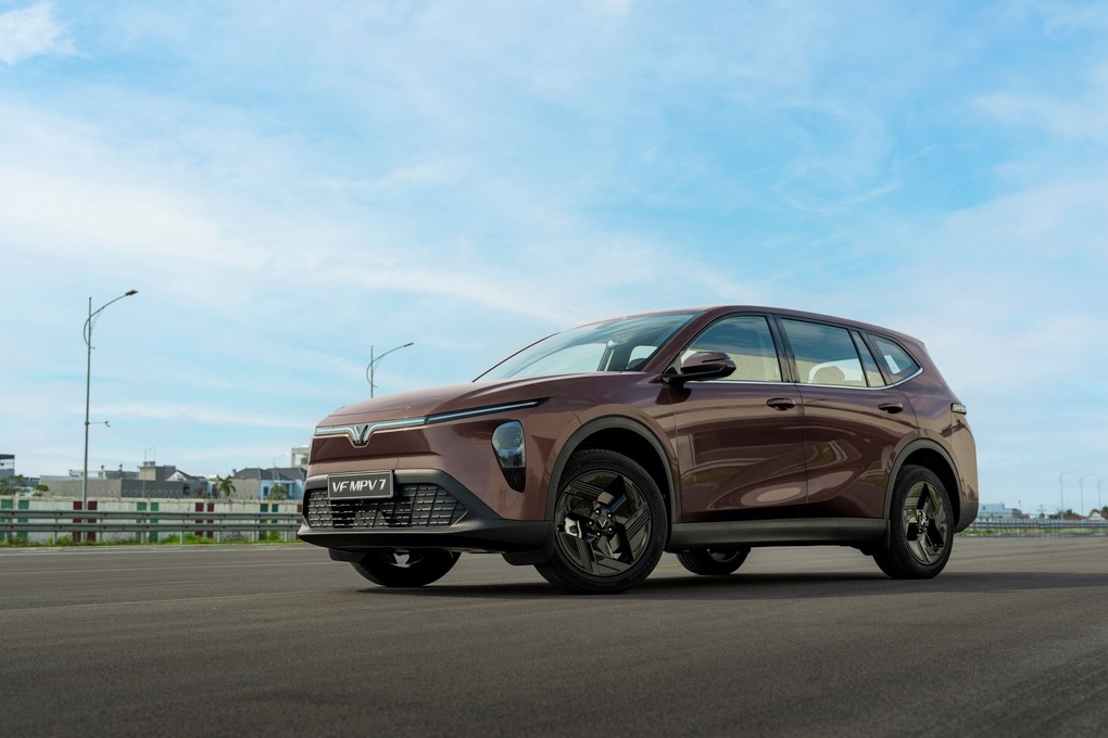 Rộng rãi, êm ái, tiết kiệm, VinFast VF MPV 7 đáp ứng nhu cầu của gia đình Việt - 1