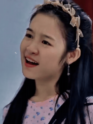 Sao nhí đẹp như Hoa hậu nhưng bị gọi là 