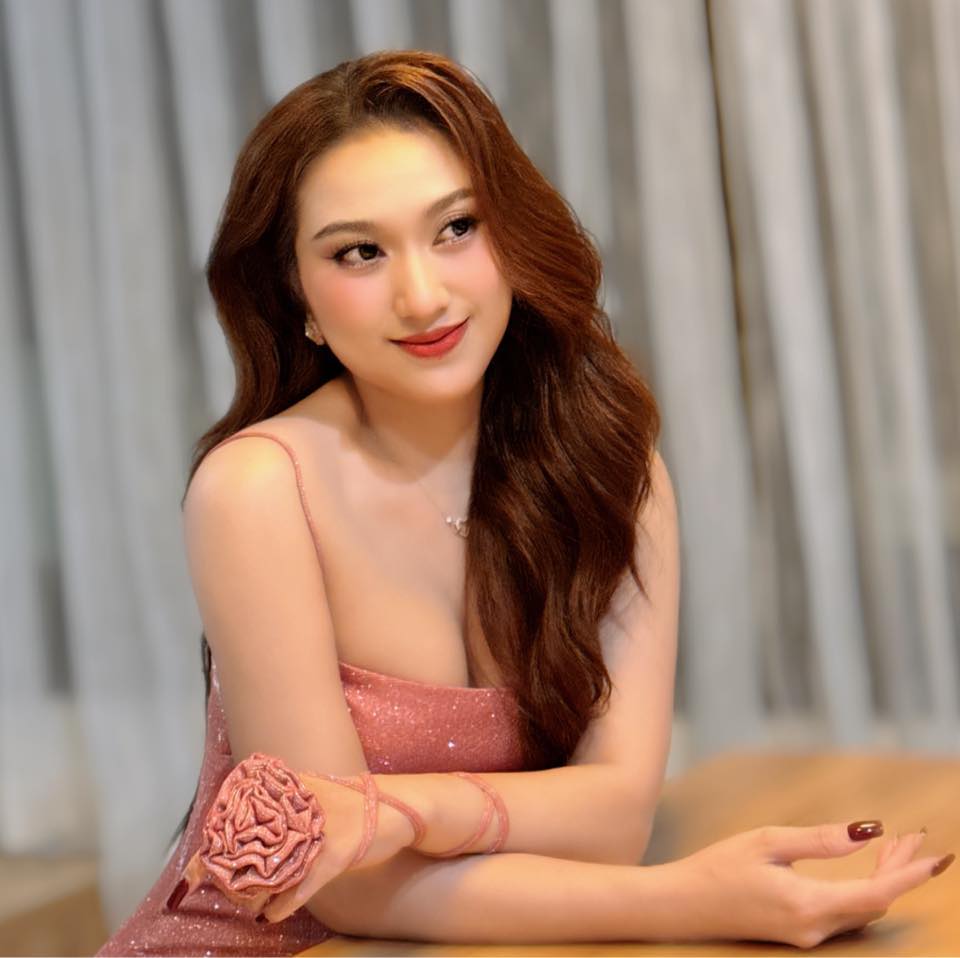 Sao nữ là tiểu thư trong Mùa Hè Sôi Động có đời thật nhiều biến cố, huỷ hôn thiếu gia trước 1 tuần đám cưới- Ảnh 3.