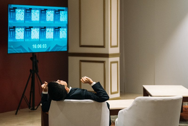 Sindarov: 'Tôi chả hiểu Nakamura nghĩ gì với nước đi chốt sau gần 68 phút suy nghĩ' 1 Sindarov - Ảnh 1.