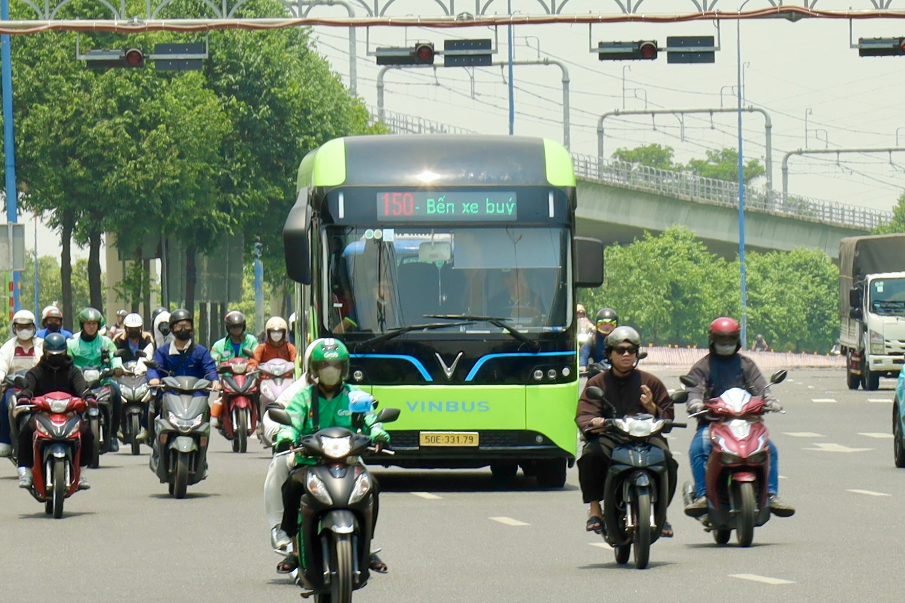 Sở Xây dựng TPHCM đề xuất 3 phương án miễn vé xe buýt  - Ảnh 1.