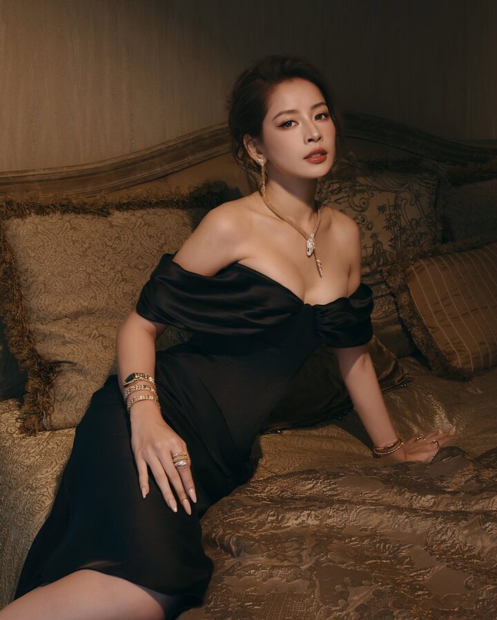 Sự nghiệp trái ngược của 2 nữ ca sĩ Việt từng sang Trung Quốc thi 