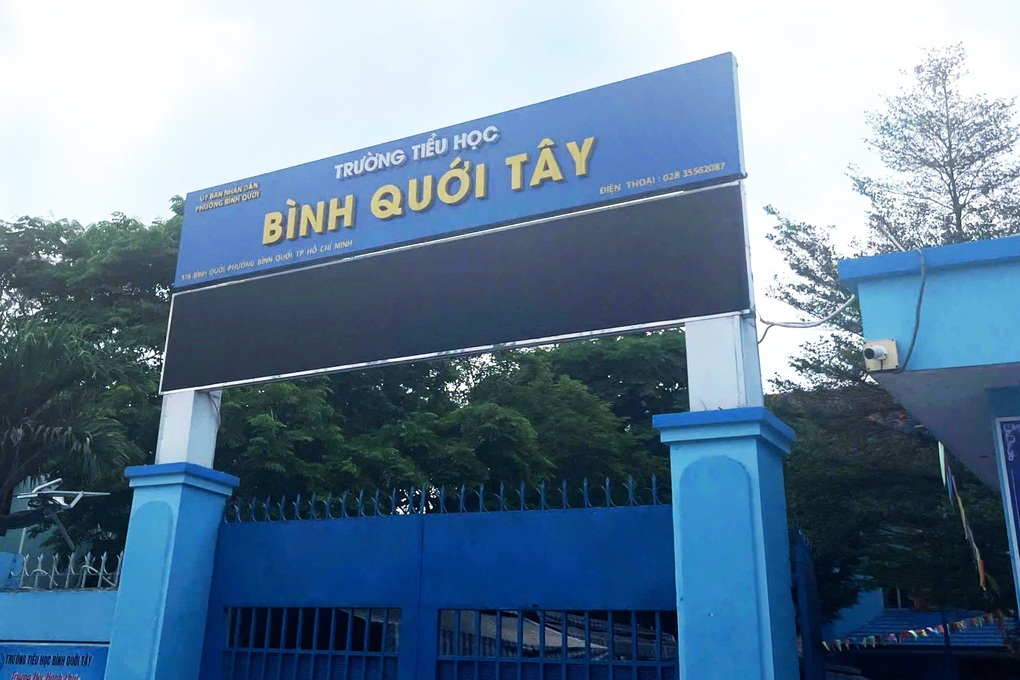 TPHCM: Hơn 40 trẻ đau bụng và sốt bất thường, vào nhiều bệnh viện cấp cứu - 1