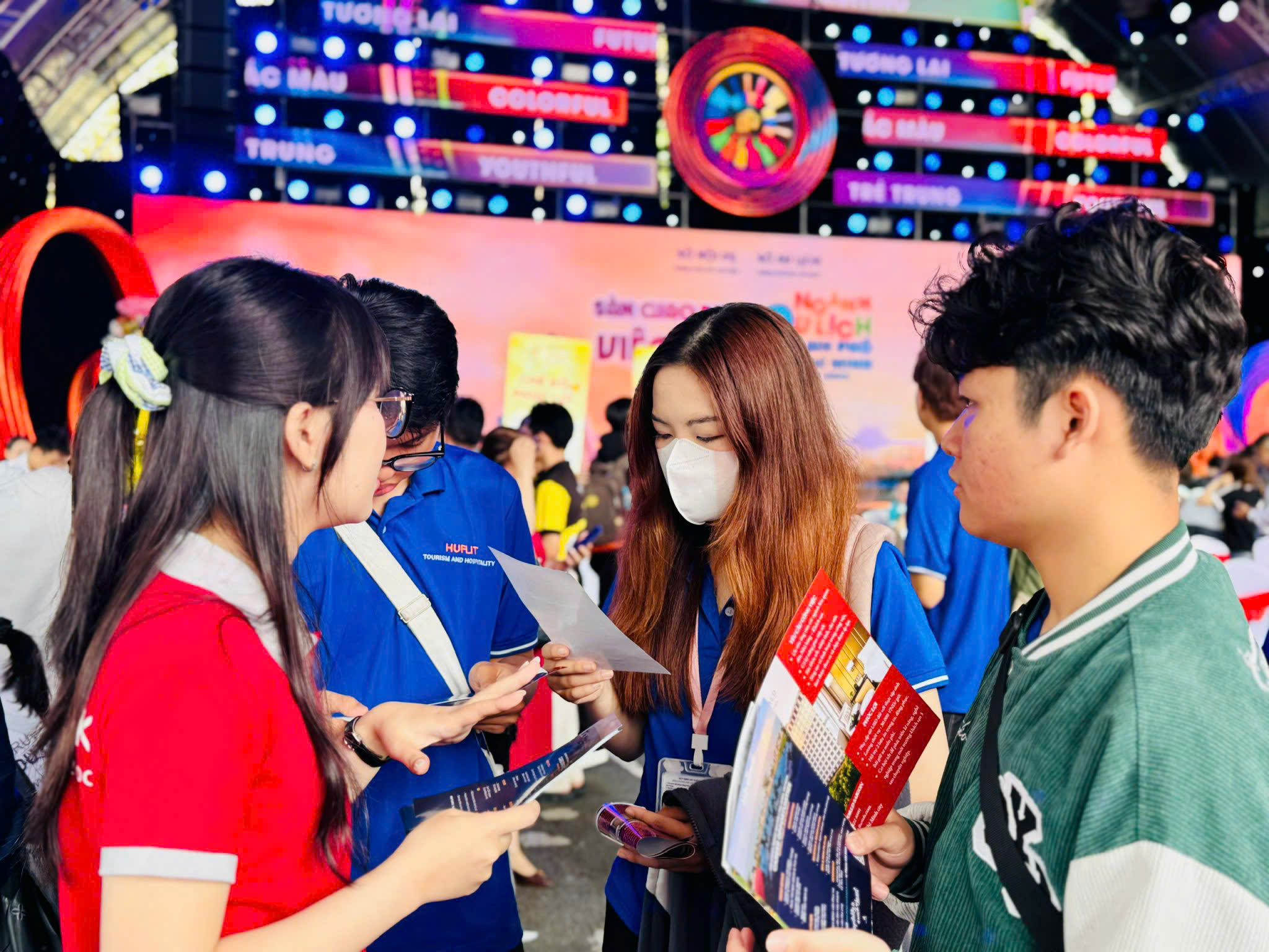 TPHCM sắp tổ chức sàn việc làm ngành du lịch với gần 5.000 cơ hội tuyển dụng - Ảnh 1.