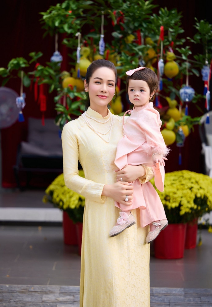 Tan huong cuoc song binh yen vien man ben cac