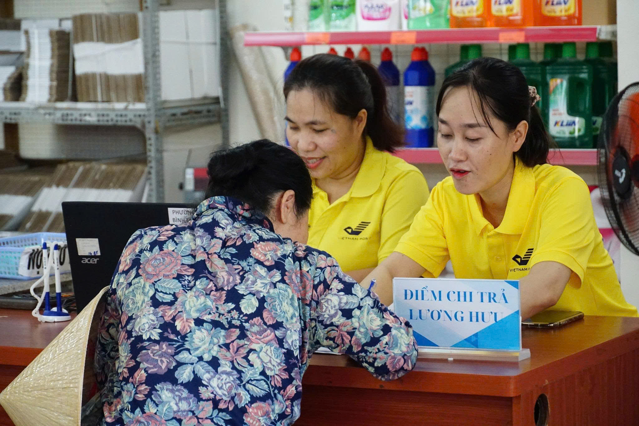 Tăng sao để không ai phải ‘co kéo’ cuối đời?” 2 Lương hưu: Tăng sao để không ai phải ‘co kéo’ cuối đời?” - Ảnh 2.